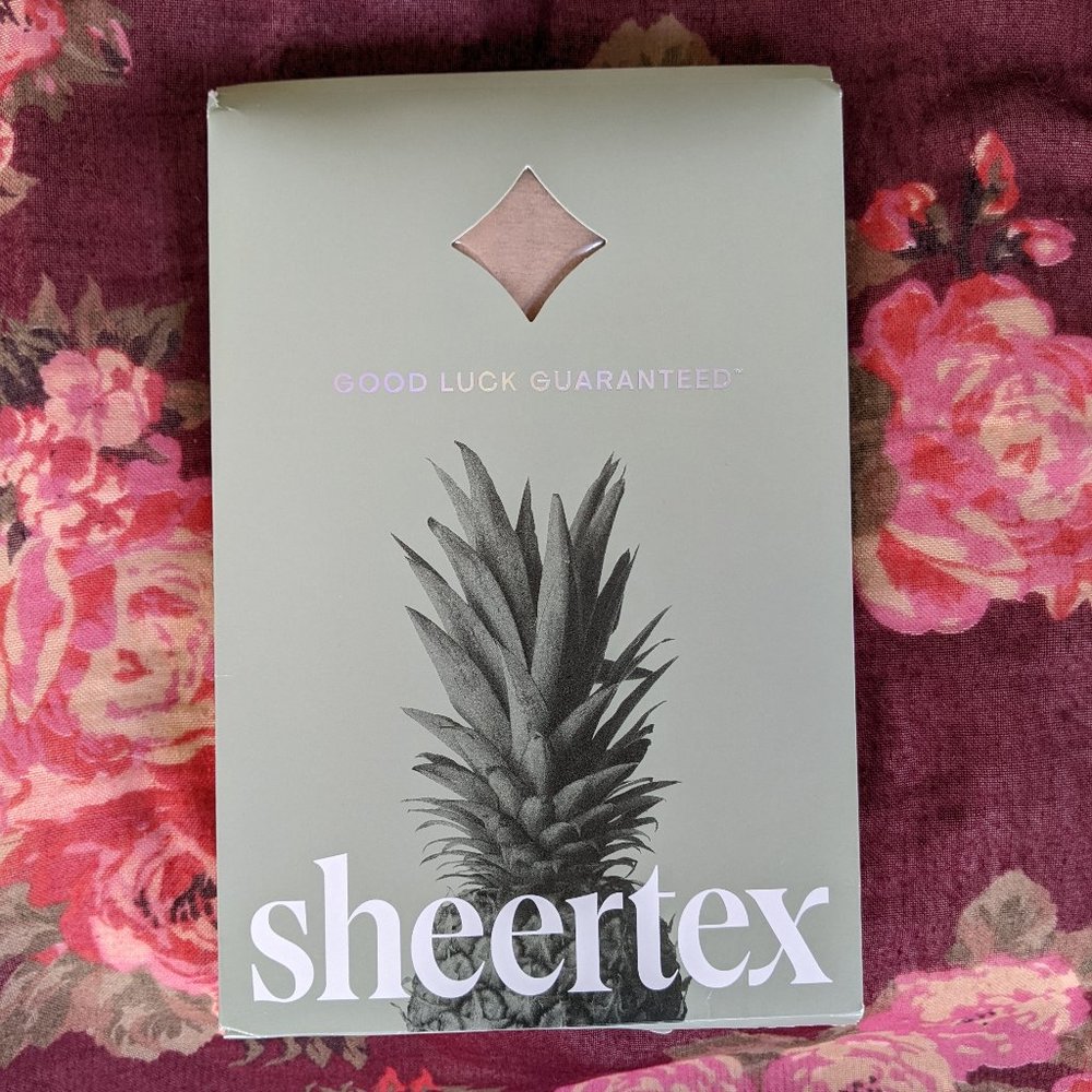 NWT Sheertex Unbreakable Sheer Tights